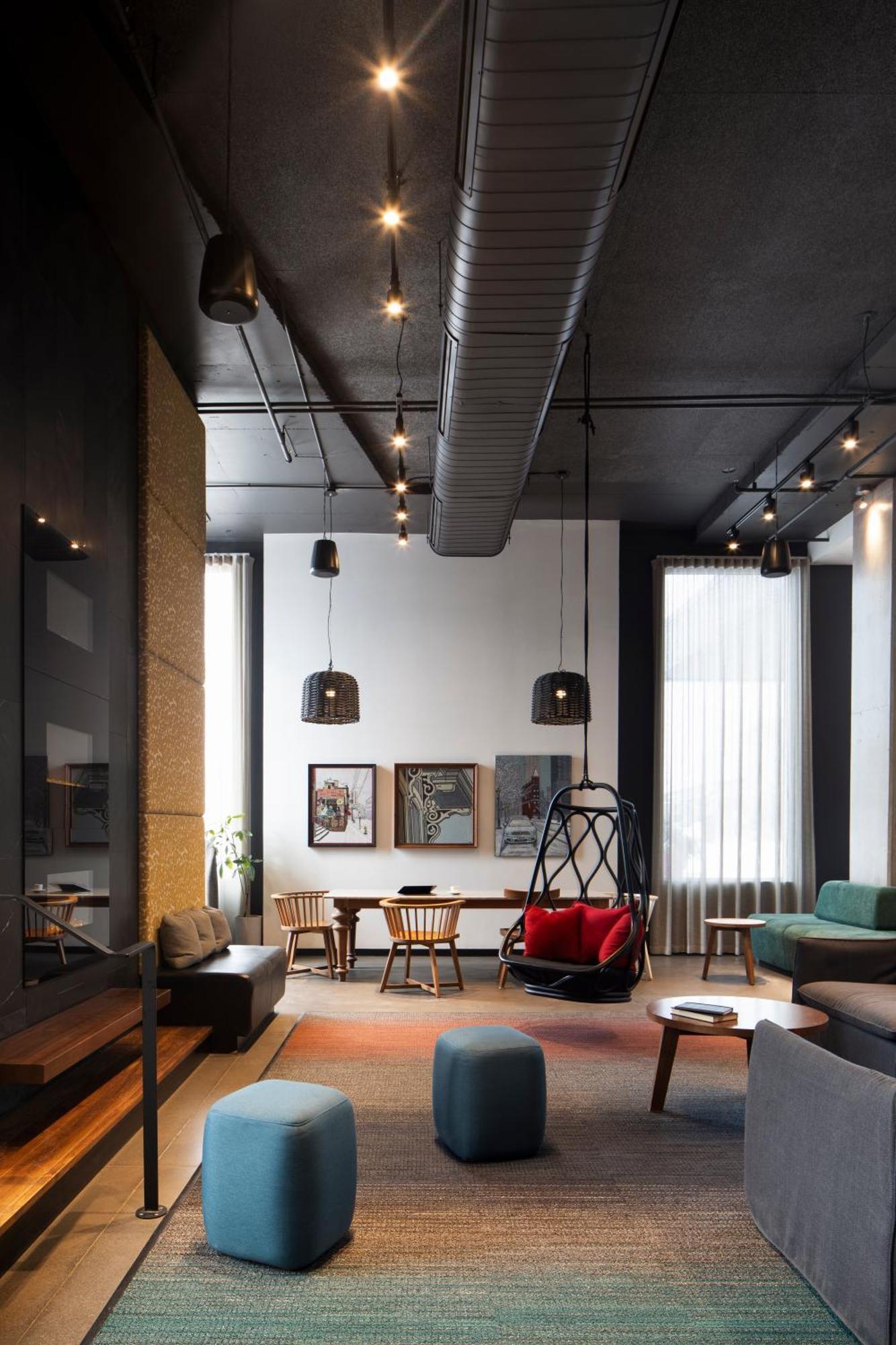 Alt Hotel Toronto Airport Миссиссага Экстерьер фото